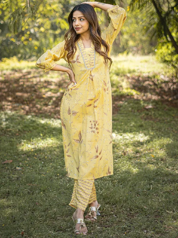 Yellow Printed Silk Blend Straight Kurta Set