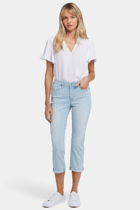 Chloe Skinny Capri Jeans In Petite - Clear Waters