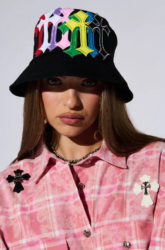 CROSSED PATCH BUCKET HAT