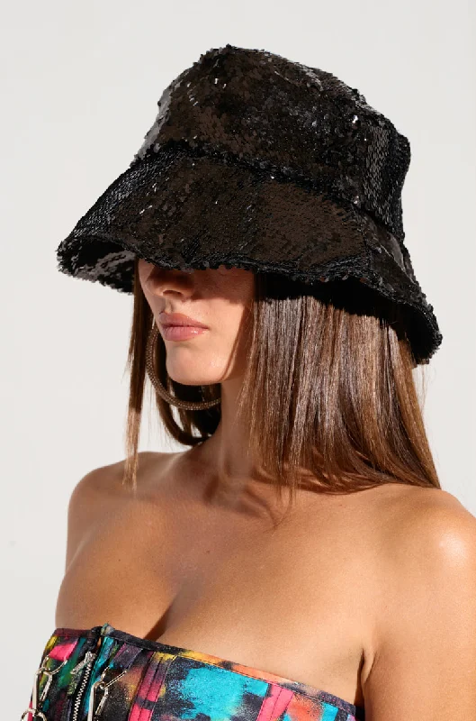 TIME TO SHINE SEQUIN BUCKET HAT IN BLACK